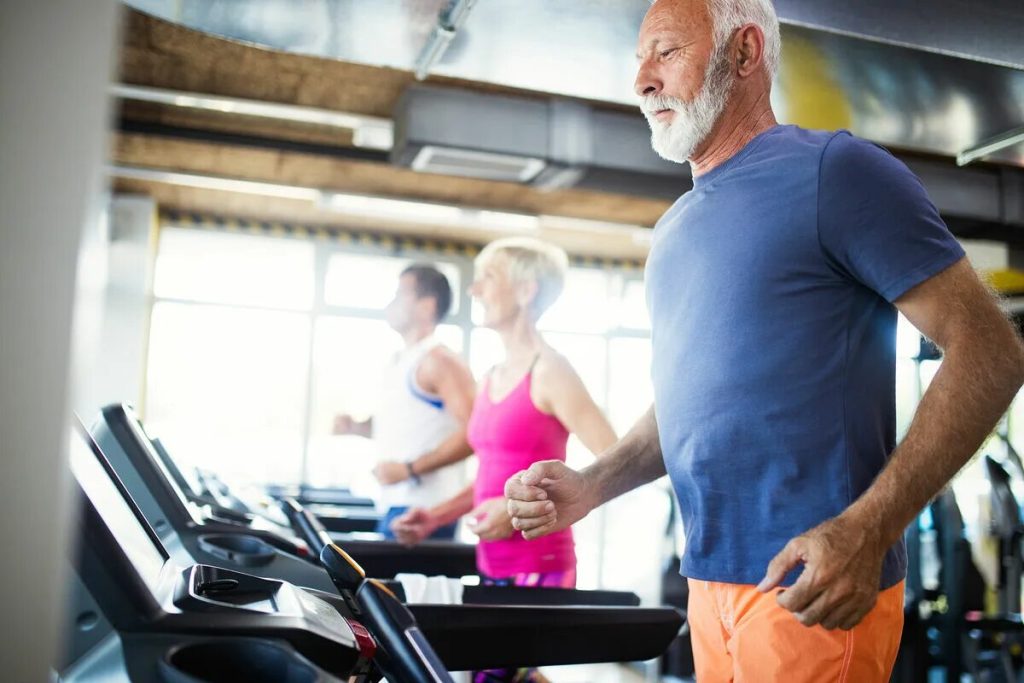 Odborník na metabolizmus: „Je normálne vidieť 70-ročného človeka s pevným a veľkým bruchom.“