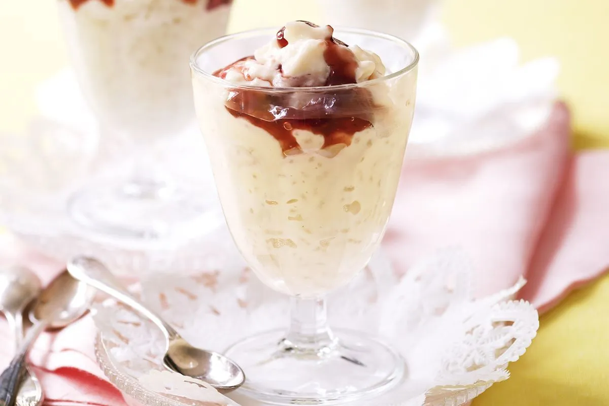 " Domáci ryžový puding: tradičný krémový recept, ktorý vám pripomenie babkin recept.