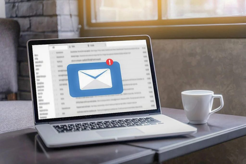 Podvod s falošnými účtami: e-mail, ktorý už vyprázdnil účty mnohých