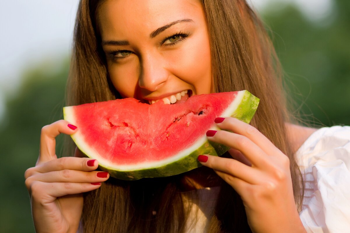 Nikdy nekonzumujte melón v tejto forme. Takáto kombinácia môže poškodiť pečeň, a mnohí to robia.