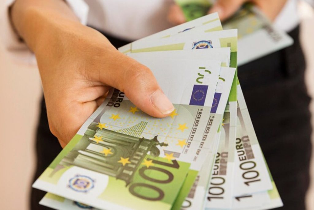 Banka oficiálne vysvetľuje, čo majú robiť príbuzní v prípade smrti majiteľa bankového účtu