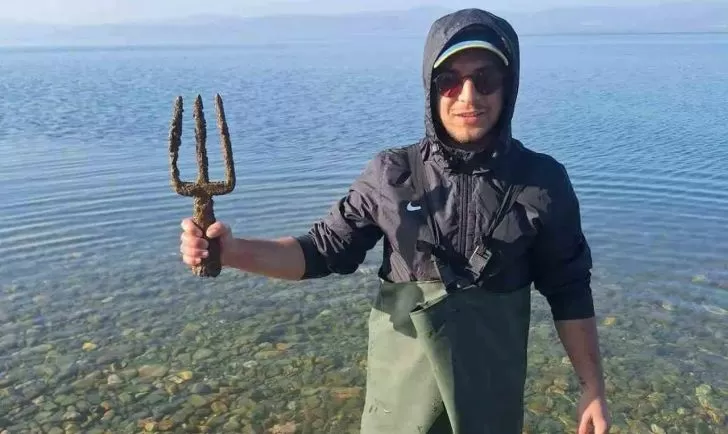 Grécka mytológia sa navždy zmenila: rybár objavil trojzubec boha Poseidona