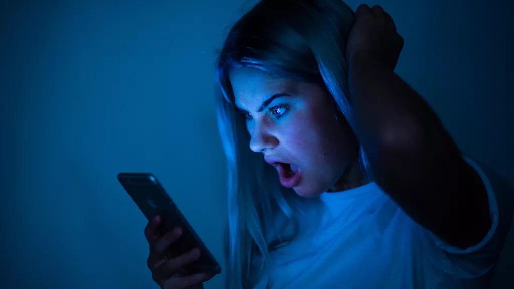 Neotvárajte a neodpovedajte na túto esemeskovú správu, „banky“ môžu vyprázdniť váš bankový účet za pár minút
