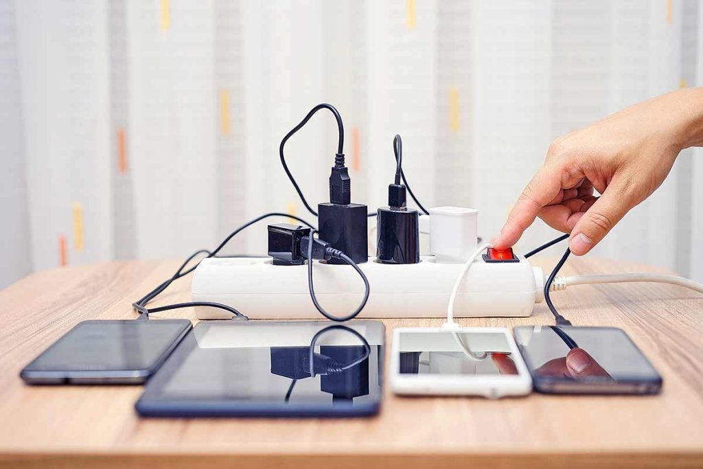 5 zariadení, ktoré odborníci na bezpečnosť odporúčajú vypnúť pred cestou