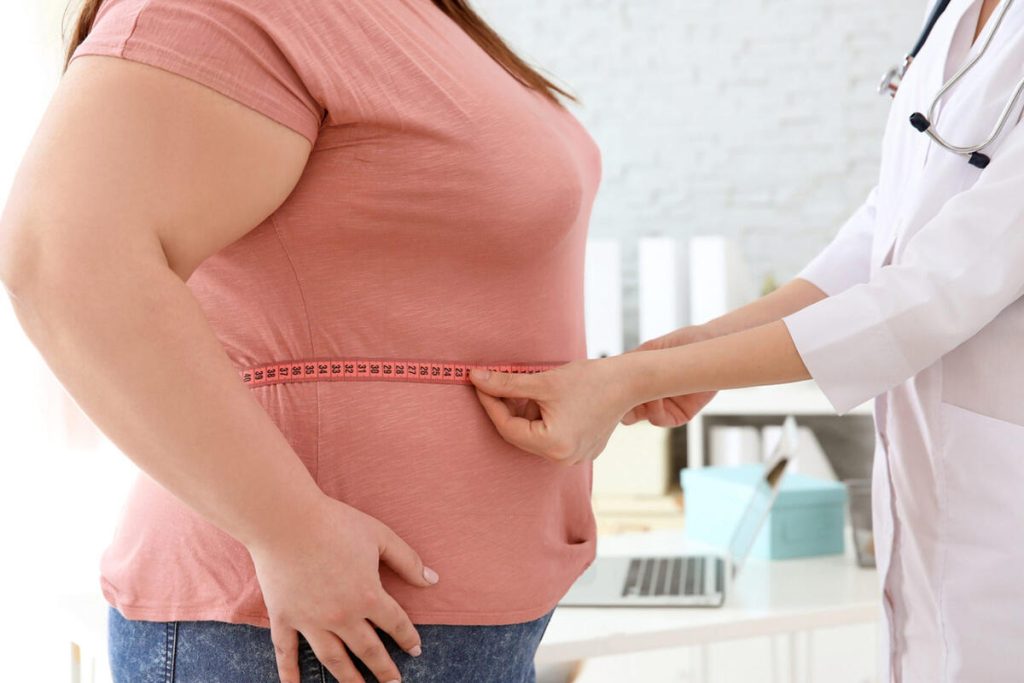 Čo stojí za abdominálnou obezitou, zistilo sa, čo spôsobuje „plávajúci brucho“