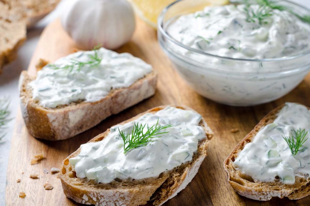 Omáčka presne ako v Grécku. Cacciki – autentický recept