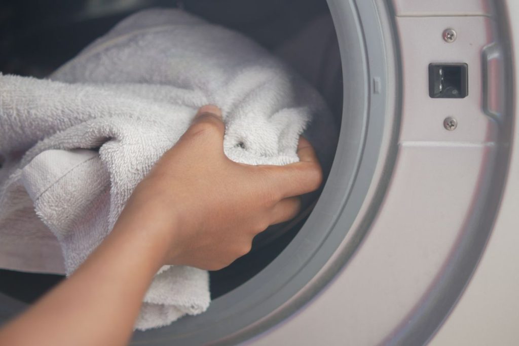 Ani 20, ani 30 stupňov: pracujem v práčovni a práve pri takejto teplote treba prať uteráky