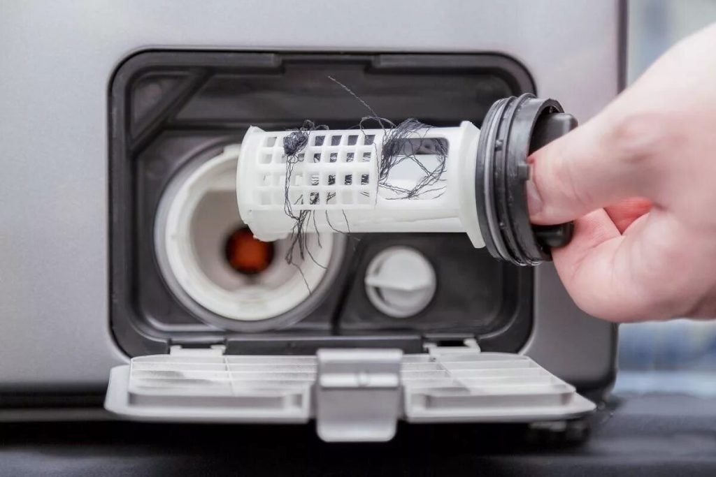 Tento „trik s dvierkami práčky“, o ktorom ste nevedeli, vám pomôže ušetriť veľa peňazí na účtoch za elektrinu