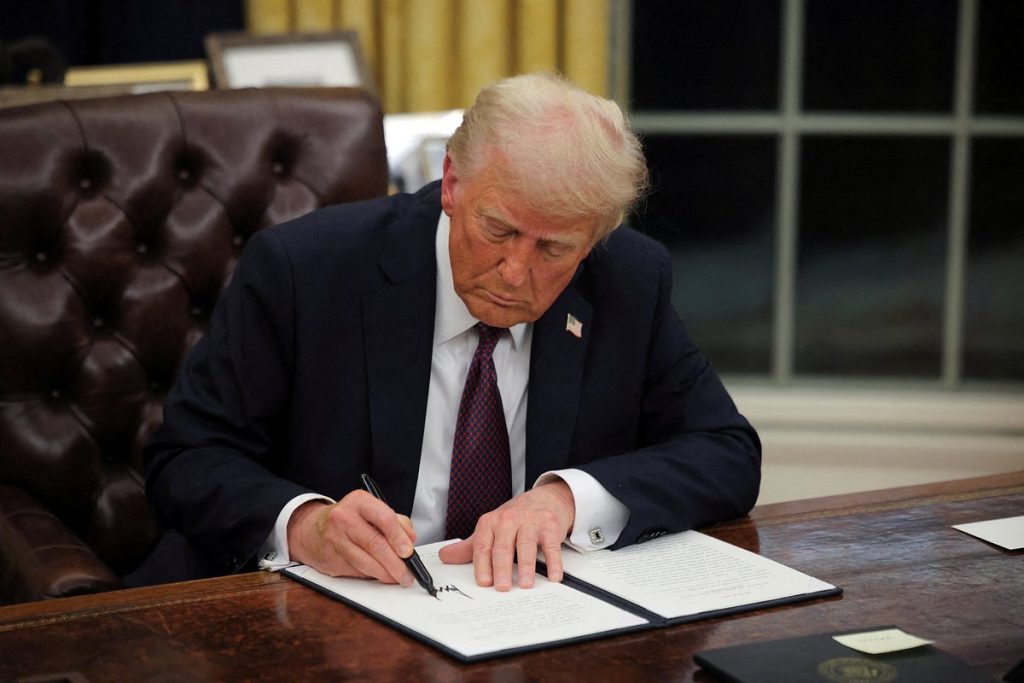 Trh s použitými luxusnými hodinkami prechádzal krízou. Clo USA ho opäť oživuje