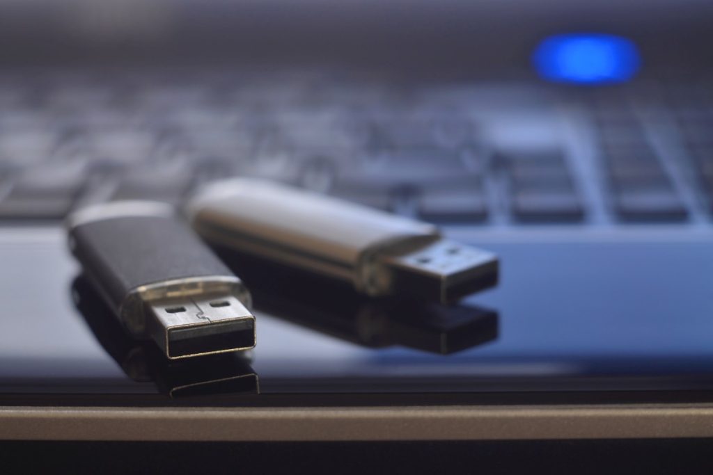 Rozlúčte sa s USB kľúčmi: tieto alternatívy sú jednoducho lepšie