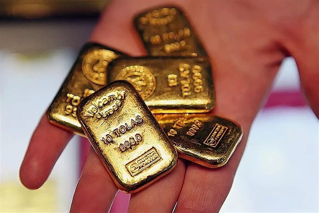 Dôchodkyňu podvodníci oklamali o takmer 700 000 eur v zlatých tehličkách a hotovosti