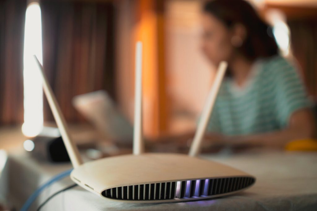 Takto môžete vyhnať neoprávnených používateľov, ktorí sa bez povolenia pripojili k vašej WiFi sieti