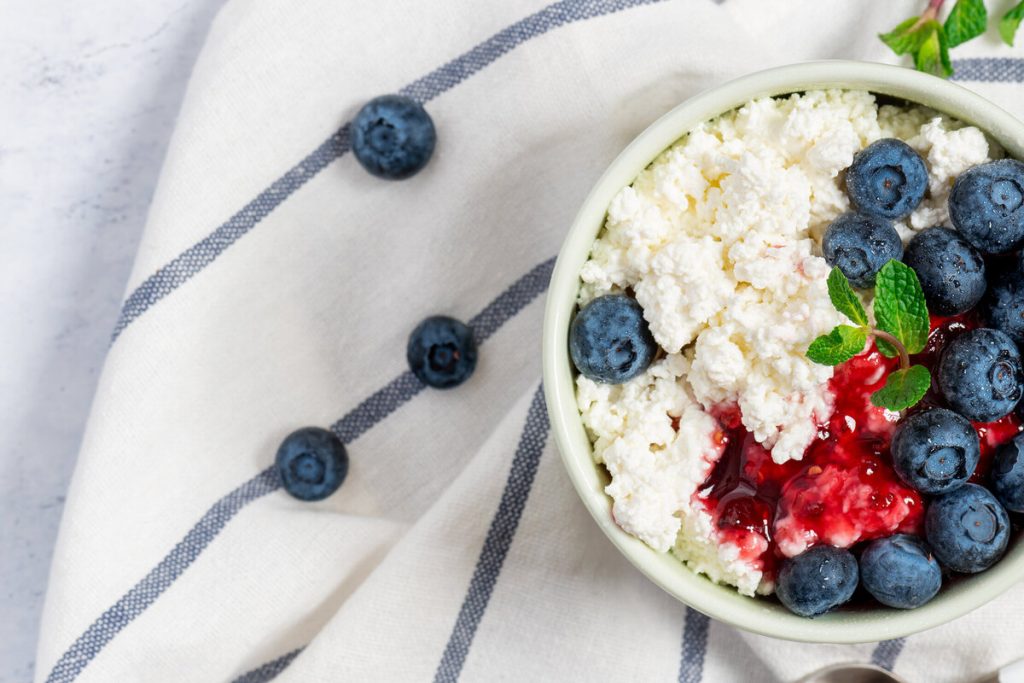 Máte už viac ako 50 rokov? Nezabudnite konzumovať týchto 9 zdravých potravín