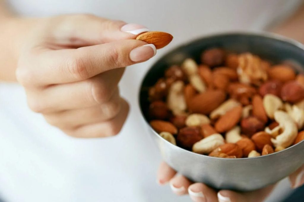 Máte už viac ako 50 rokov? Nezabudnite konzumovať týchto 9 zdravých potravín