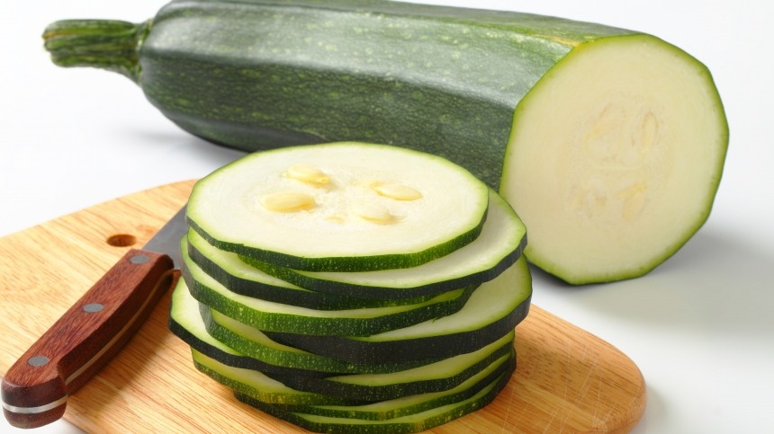 Cuketový šalát s jogurtom: cukety môžu byť také svieže!