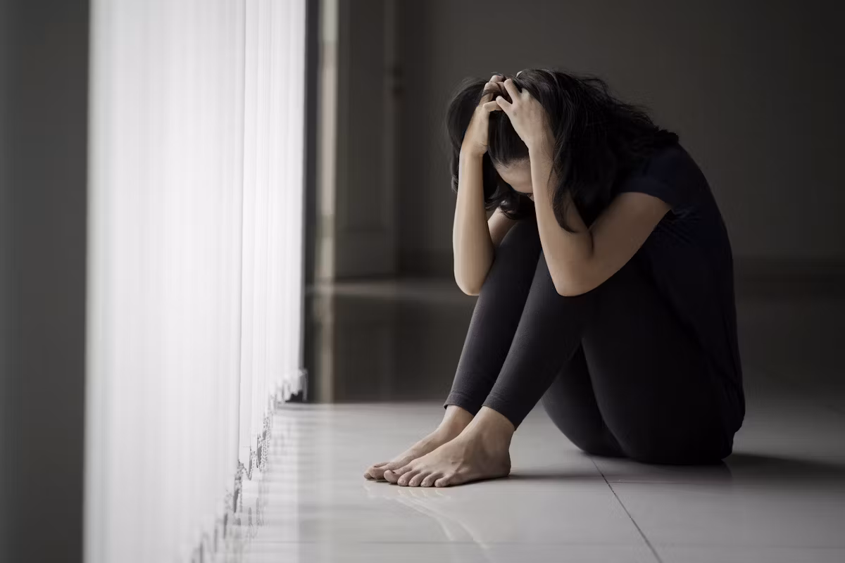 Norberto Abdalá, psychiater: „Keď je človek uväznený v neustálych spomienkach na minulosť, môže to byť zdrojom emocionálneho utrpenia a psychických porúch.“