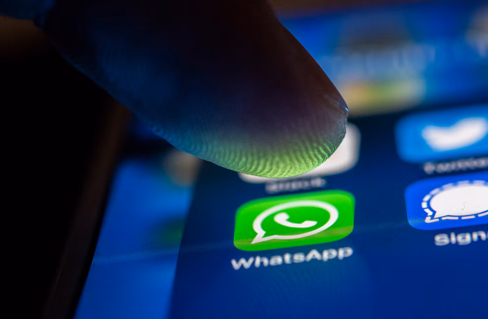 Vlajková ikona WhatsApp: čo znamená táto ikona a ako ju používať v chatoch