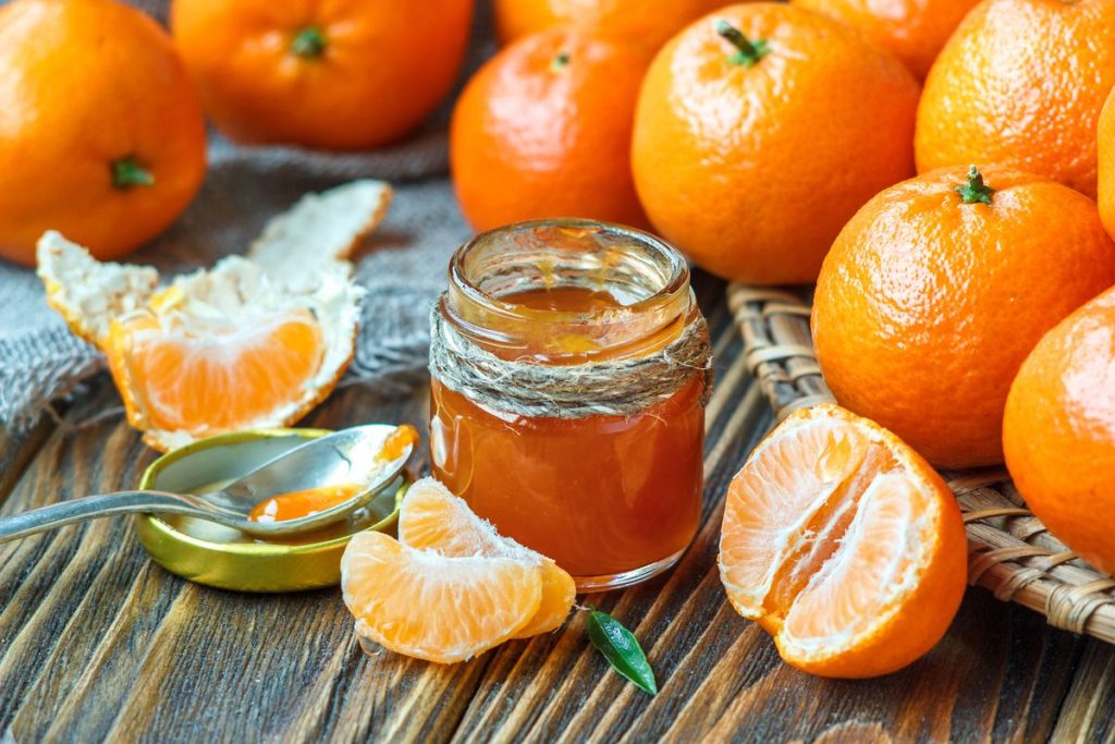 Nevyhadzujte: ako pripraviť džem z mandarínkovej kôry s pridaním jednej ingrediencie