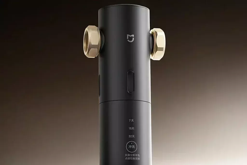 Najprv to bola telefónia, teraz chce Xiaomi revolúciu v oblasti sanitárnej techniky: jej nový gadget čistí vodu a pripája sa k vášmu telefónu.