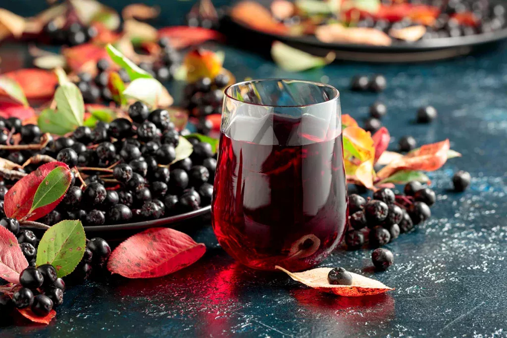 Podporuje činnosť srdca a reguluje hladinu cukru v krvi. Obsahuje viac antioxidantov ako maliny.