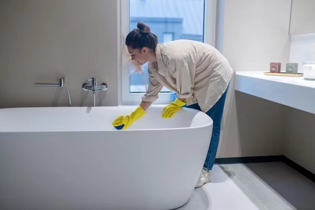 Tento tajný trik na údržbu kúpeľne vám pomôže vyhnúť sa nepríjemným prekvapeniam na účtoch tento rok v lete