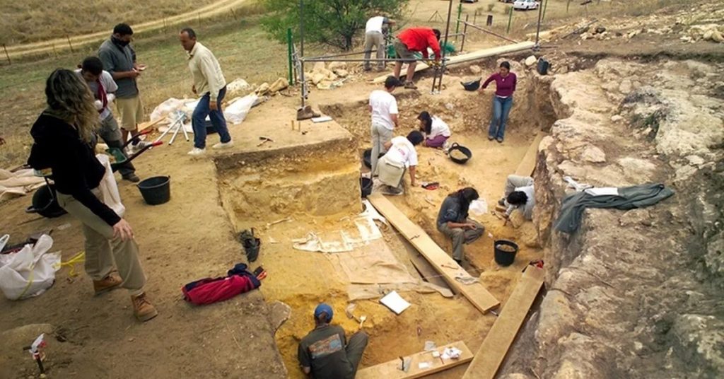 V Doline neandertálcov v Pinilla del Valle bolo objavené nové archeologické nálezisko