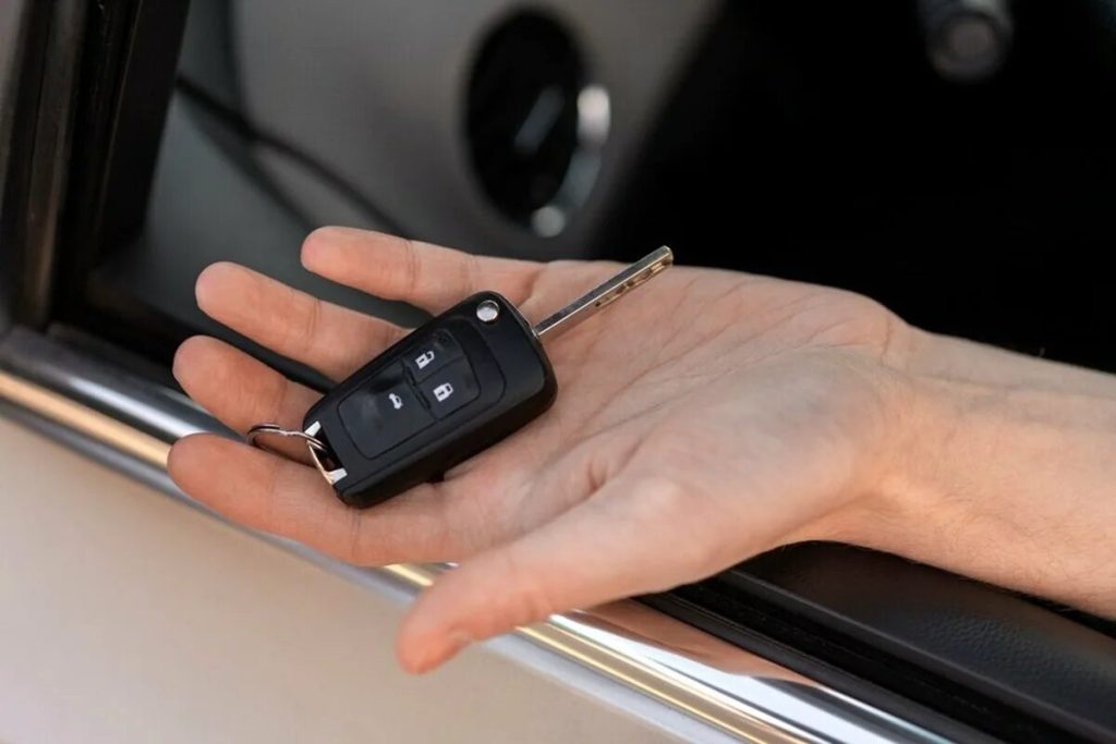 Tu sú skryté funkcie automobilového kľúča, o ktorých nevie 9 z 10 vodičov.