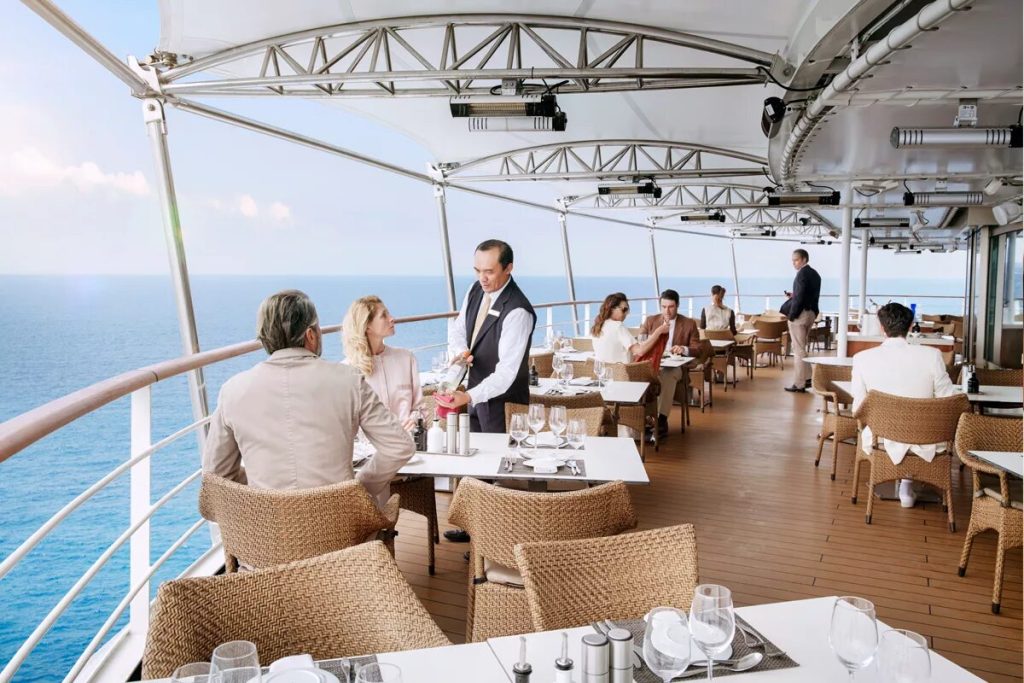 Predtým, než sa vydáte na kruiz, naučte sa cennú lekciu: na letiskách je to normálne, ale tam nie