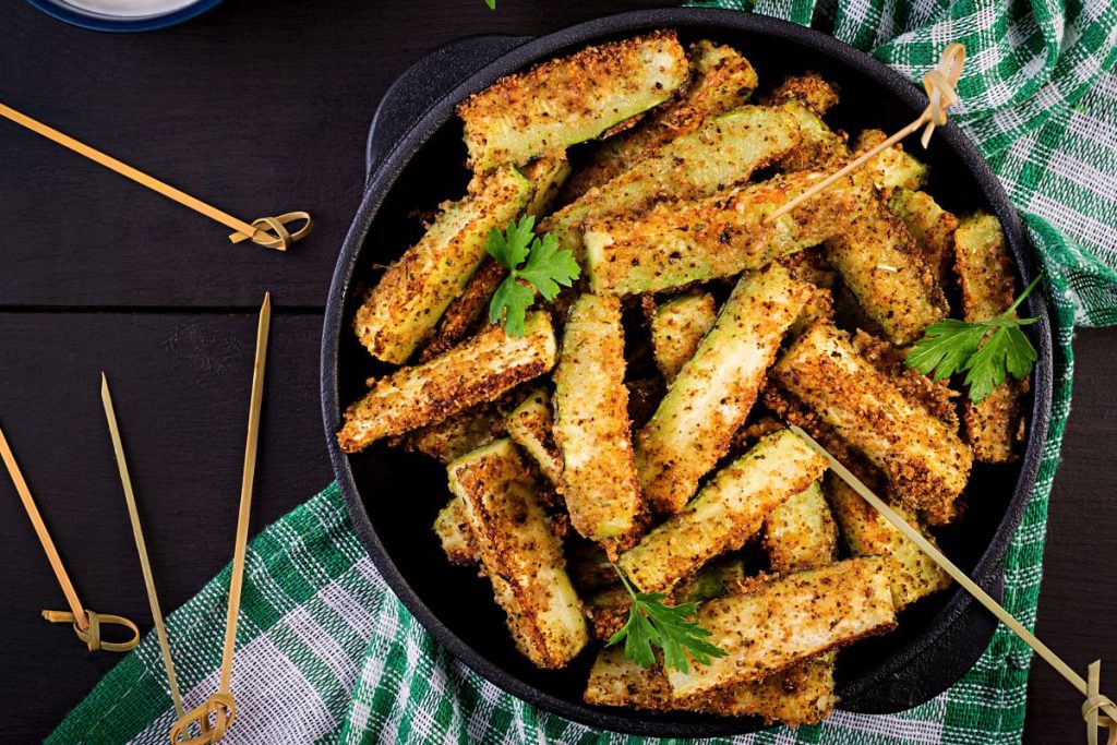 Cukety v novej podobe. Recept na cuketové hranolky s parmezánom